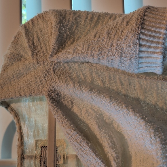 Postmark Textured Top - Picture 2 of 5